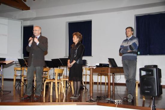 Presentazione del volume "1999-2009 - Amici di Villa Farina" pres libro avf 02